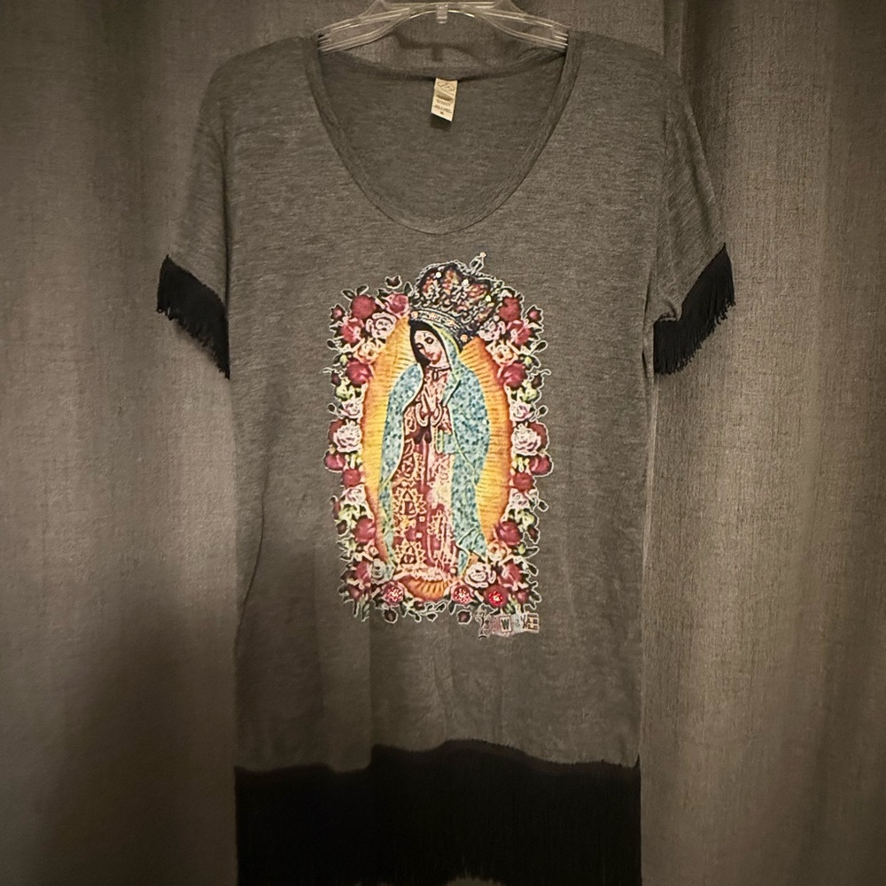 Gray T-Shirt with Colorful Graphic and Fringe